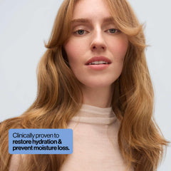 Eva NYC Hydrating Jelly Mask hair application demonstrates detangling effect