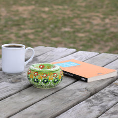 EVANILIFE Turkish-inspired jar with windproof lid keeps contents secure