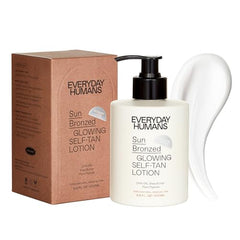 Everyday Humans gradual self-tanner application close-up highlighting a smooth, even color.