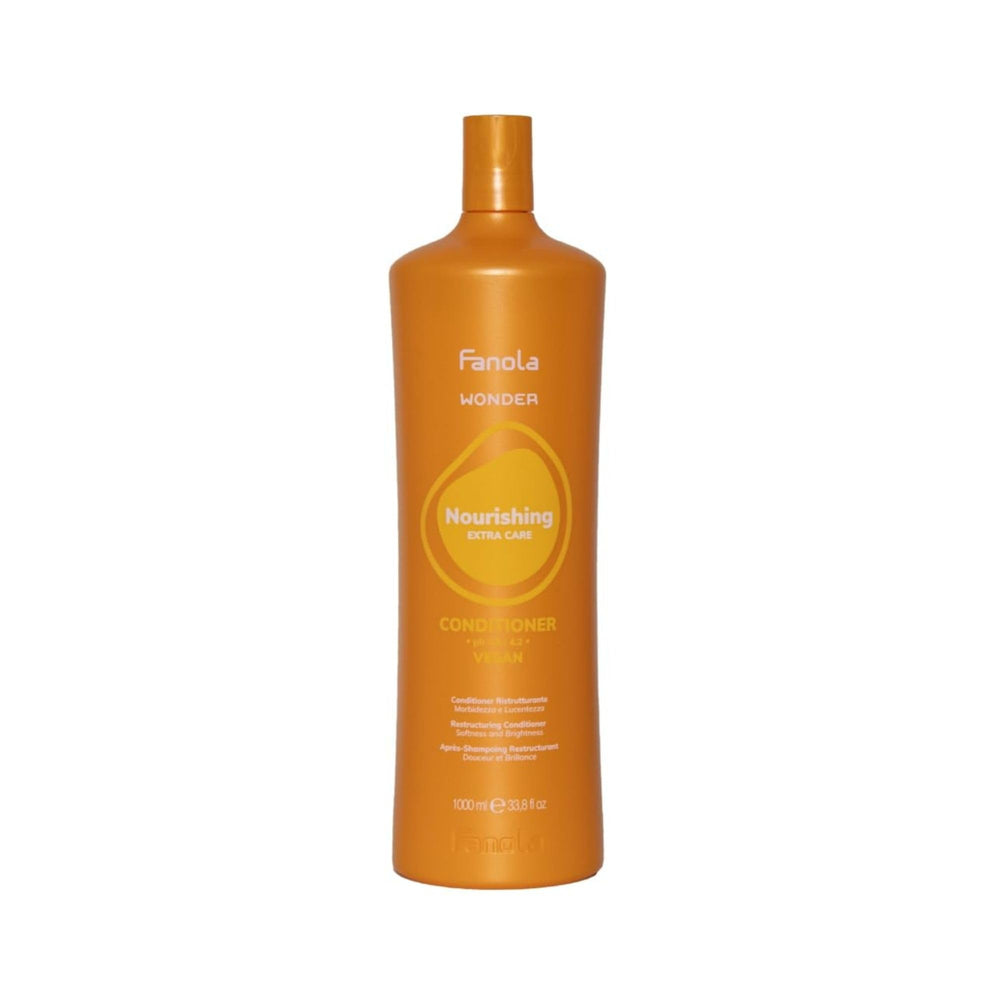 Fanola Nourishing Wonder bottle close-up showing rich hydration for dry hair.