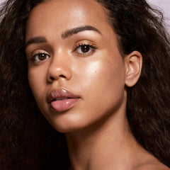 Close-up of micro pearls in Demi'Glow for subtle shimmer.