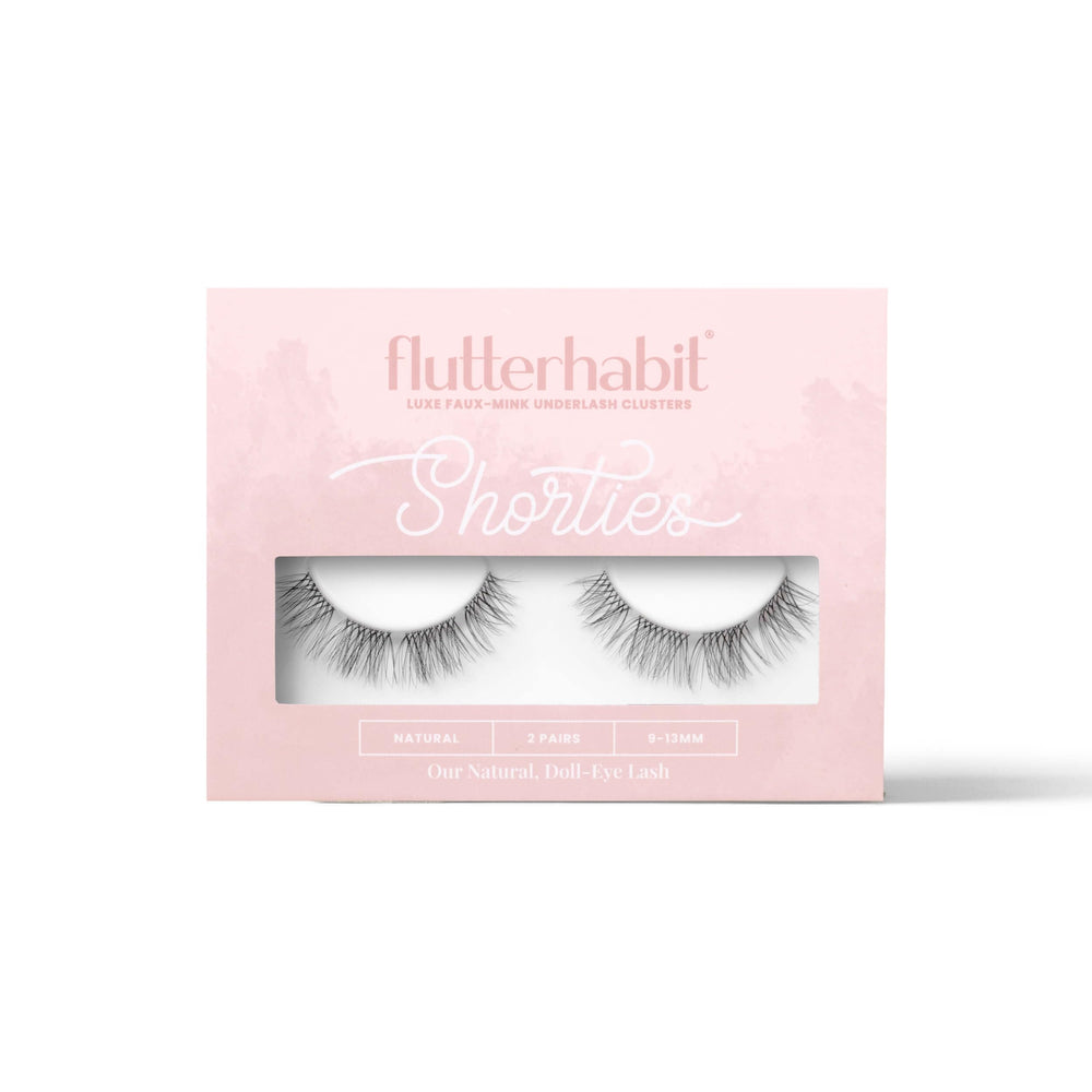 FlutterHabit Shorties lashes box with two sets for versatile DIY looks.