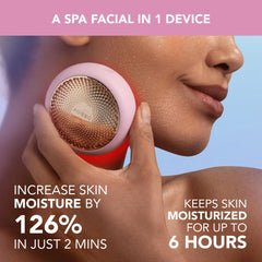 FOREO UFO 3 red light therapy glow with soothing warmth