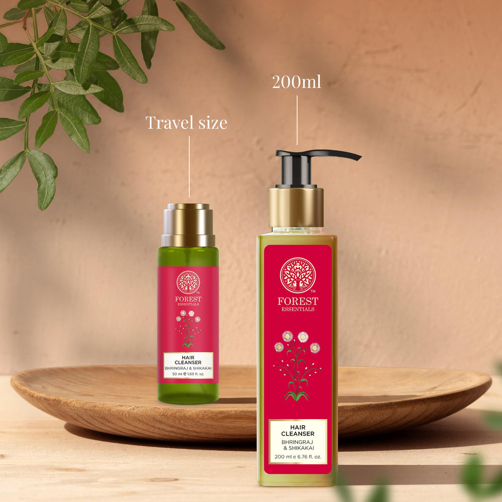 Pompe pratique pour doser le Forest Essentials Hair Cleanser et éviter le gaspillage.