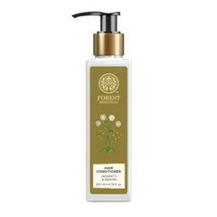 Forest Essentials Japapatti Brahmi conditioner bottle pour for easy application