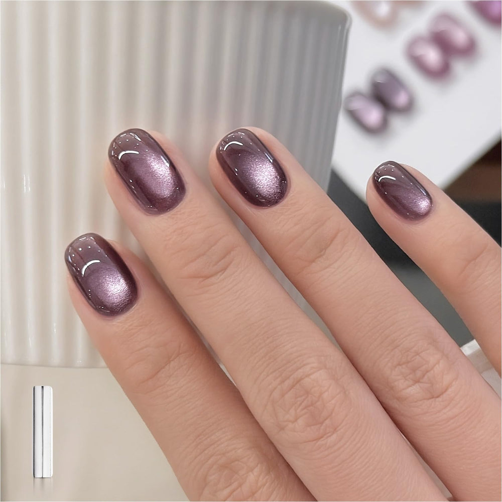 GAOY Jelly Purple Cat Eye bottle with holographic shimmer for a striking manicure.