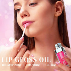 GECOMO Raspberry lip glow oil gloss swatch highlighting natural shine and plump look.