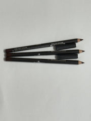 Generic Italia 1060 Lip Liner Set packaging shows precise, long-lasting color for everyday looks