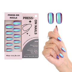 Storage box keeps the 12-size press-on nail kit organized