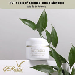 Gernetic IMMUNO kaolin texture close-up illustrating gentle cleansing.