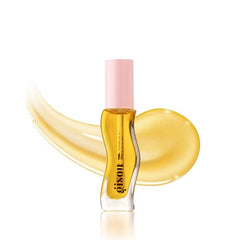 Gisou lip oil on lips delivers a glossy, non-sticky finish