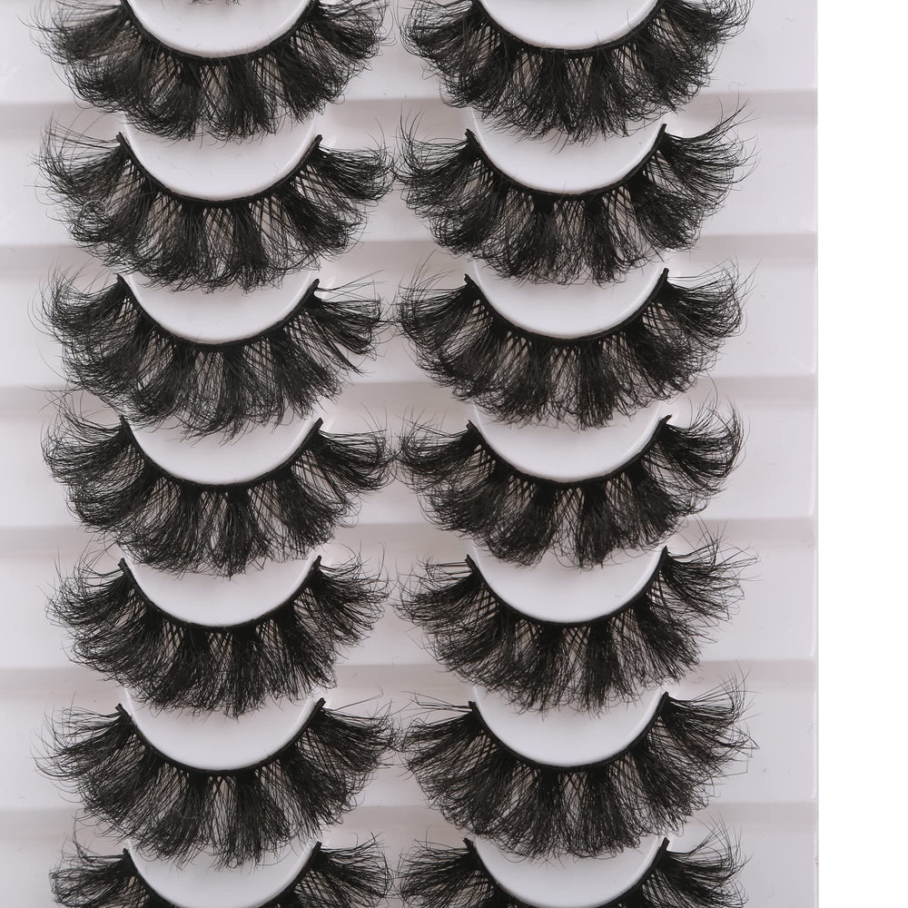 Gmagictobo dramatic 3D faux mink lashes for bold, voluminous eye makeup.
