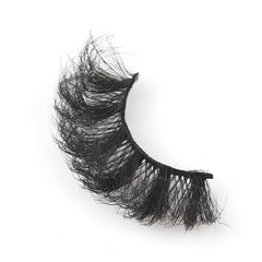 Gmagictobo long volume flutter creates dramatic eye definition.