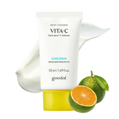 GOODAL bottle pour showing creamy sunscreen texture for easy application.