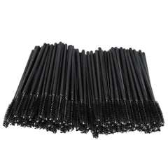 GoWorth elbow-head lash brush corrects lashes with precise mascara placement.