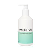 Hanz de Fuko Premium Natural Conditioner bottle pour for smooth, even moisture distribution.