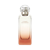Hermès Un Jardin Sur La Lagune bottle closeup for everyday elegance.