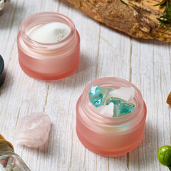 Hoa Kinh compact travel jar with black lid for on-the-go needs