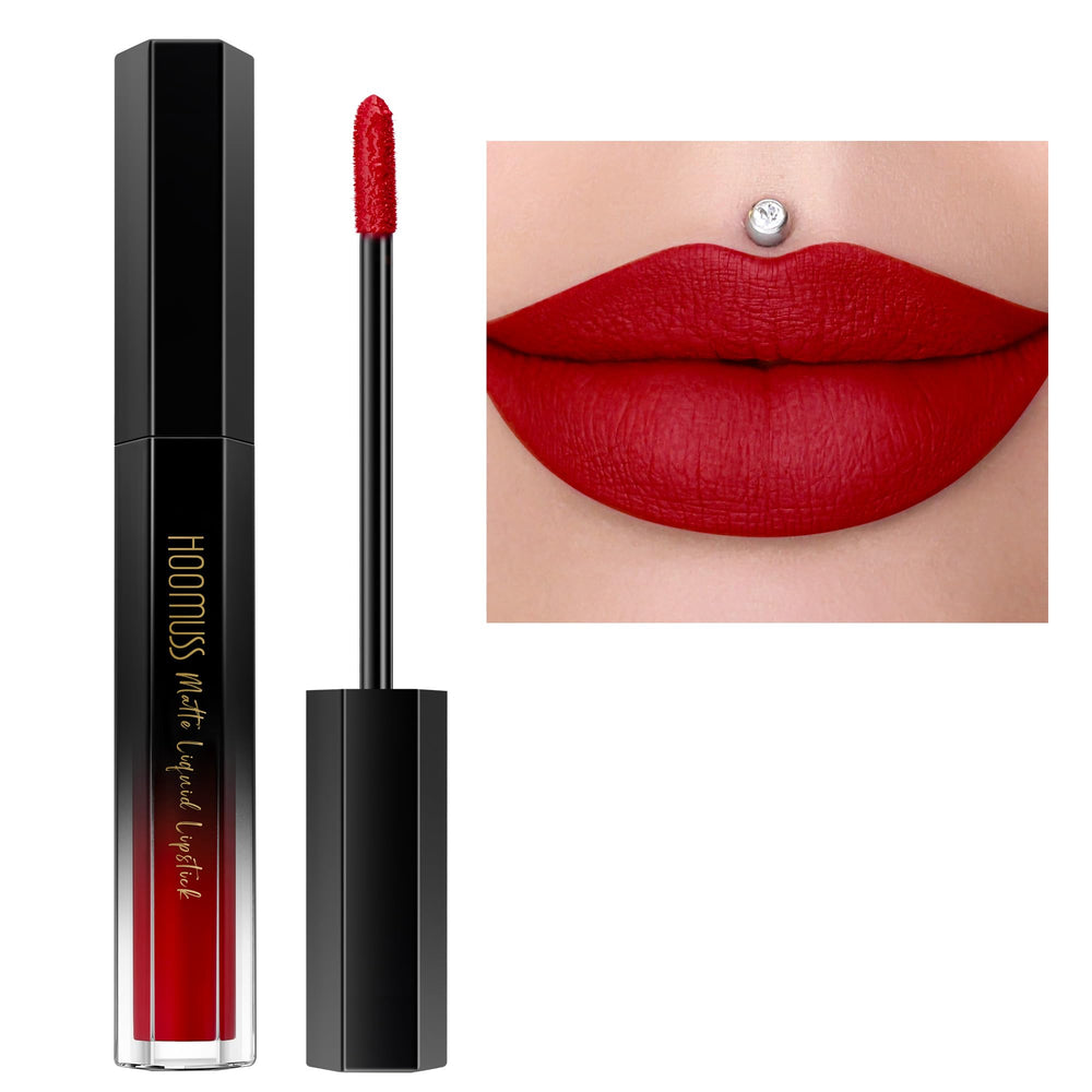 HOOMUSS red lipstick matte finish close-up showcases bold color.