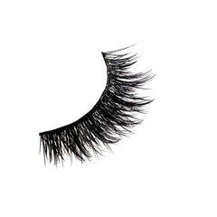 House of Lashes Allura Lite open eye look demonstrating airy lash line