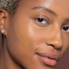 ILIA True Skin Serum Foundation blending smoothly for seamless daily wear