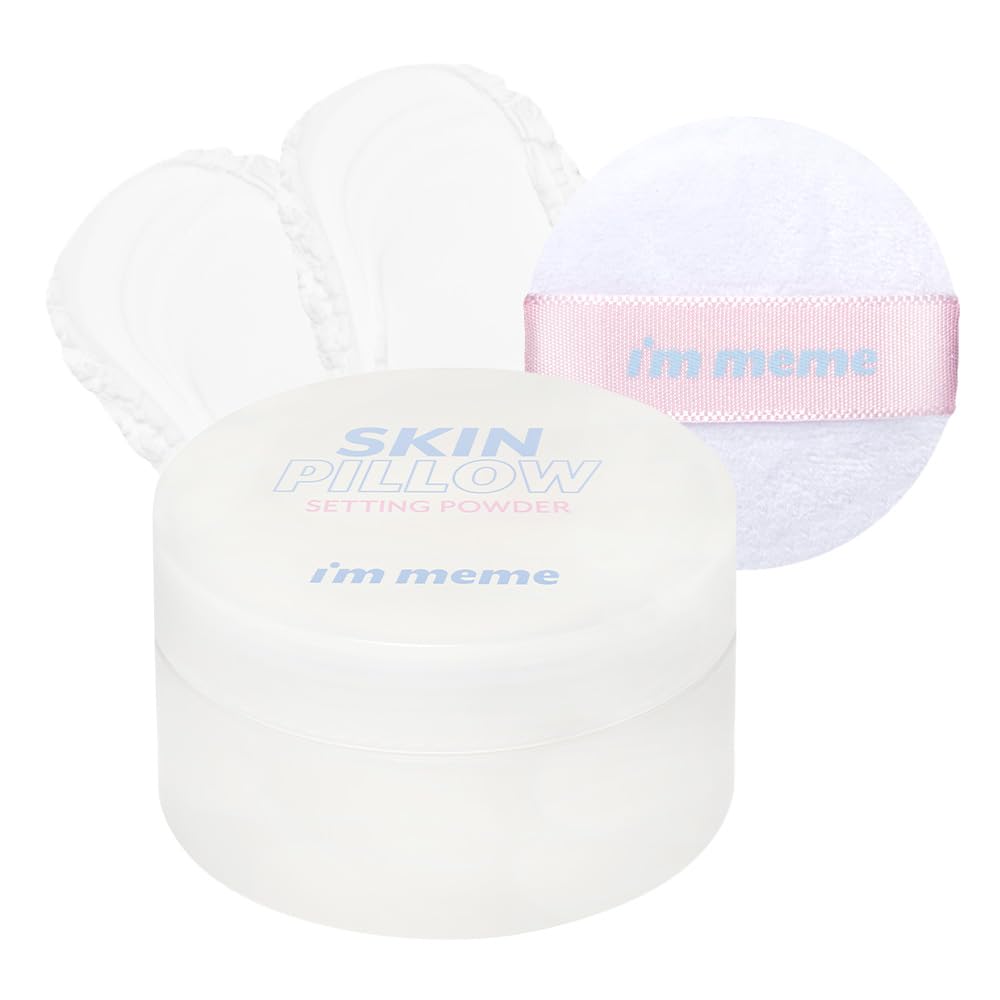 IM MEME Setting Powder Skin Pillow compact in hand for soft matte touch