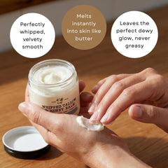 Jeune Jolie manuka honey close-up emphasizes nutrient-rich skincare.