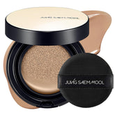 Jung Saem Mool Essential Skin Nuder Cushion close-up reveals radiant, skin-like finish.