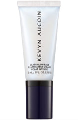 Kevyn Aucoin Glass Glow on the face delivers a glassy, hydrated glow.