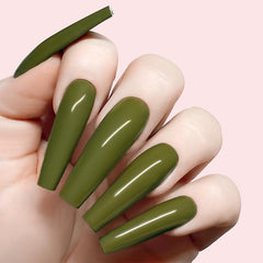 Kiara Sky Fronds for Life powder jar illustrates a versatile 2 oz format for quick fills.