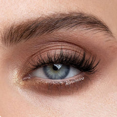 Kiromiro faux mink feel lashes look soft and natural.