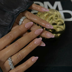 KXAMELIE short almond glue-on nails for quick DIY manicures