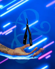 L3 Milly Razor Holder blade-exposure closeup emphasizes easy visibility during blade changes.