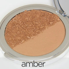 La Bella Donna Amber mineral foundation close-up showing silky texture