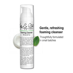 La Bella Kwisnek foaming cleanser pump demonstrates easy dispensing and controlled usage.