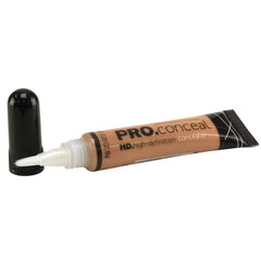 L.A. Girl HD Pro Conceal Warm Honey applying wand shows even coverage and lightweight feel