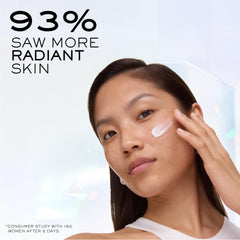 Lancôme Clarifique Milky Cream being applied, delivering glow and balanced hydration.