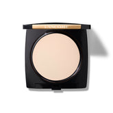 Lancôme Dual Finish powder compact shows a versatile natural matte look.