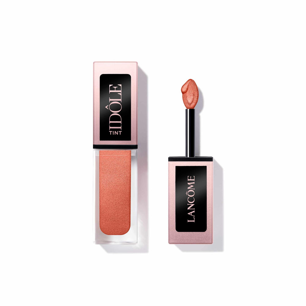 Lancôme Idôle Tint two-sided applicator for eyeshadow and liner.