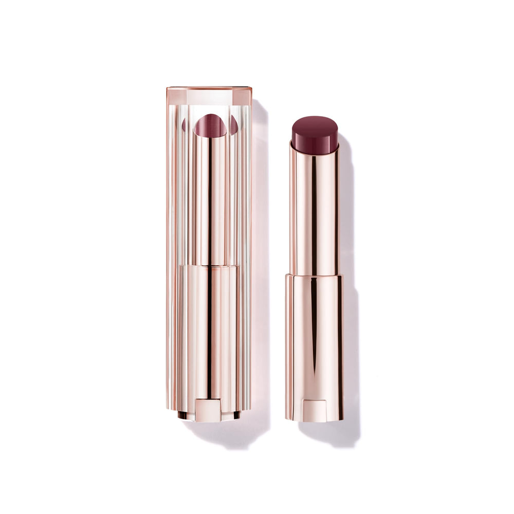 Lancôme Lip Idôle Butterglow close-up showing instant shine on lips.