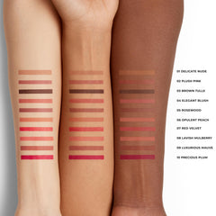 Laura Mercier Caviar Perfecting Lip Liner Opulent Peach on lips for smooth, comfortable wear.