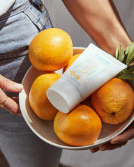 Lavido body lotion pump in use, delivering quick hydration to clean, damp skin.