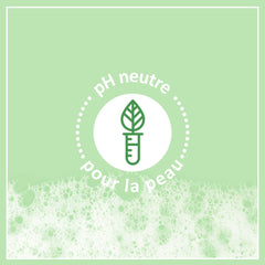 Le Petit Marseillais almond shower gel pouring into hand, smooth foam ready.