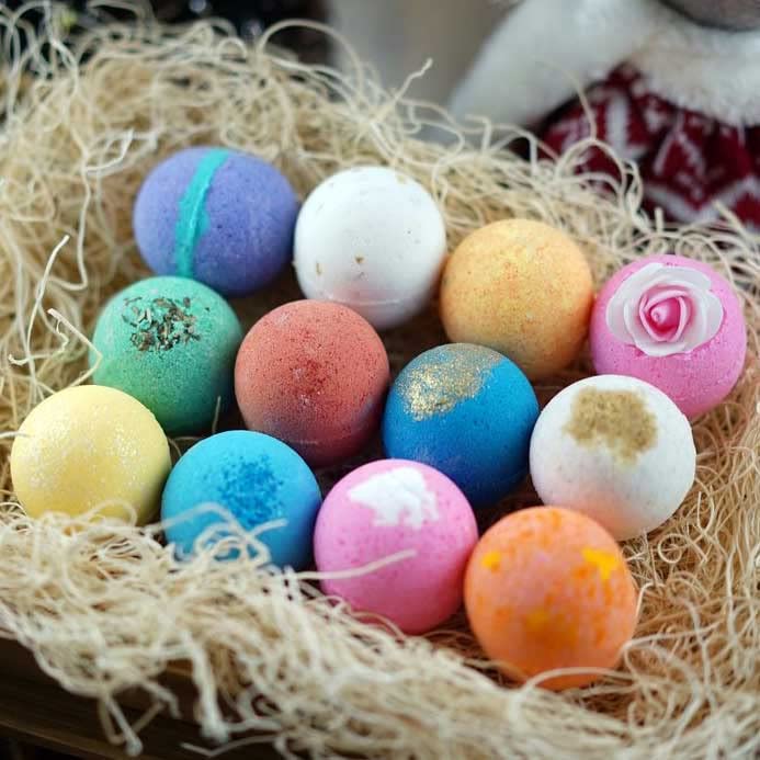 Lifearound2angels bath bomb set of 12 with color fizz and moisturizing benefits.