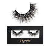 Lilly Lashes 3D Mink Venice closeup reveals voluminous, handcrafted lashes.