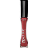 L’Oréal Paris Infallible Suede gloss swatch with precise applicator for exact color
