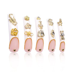 LOVFUL Chicago nails with full crystal cover for salon-like glamour