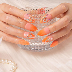 LOVFUL almond-shaped regular 1.0 inch nails for a natural fit.