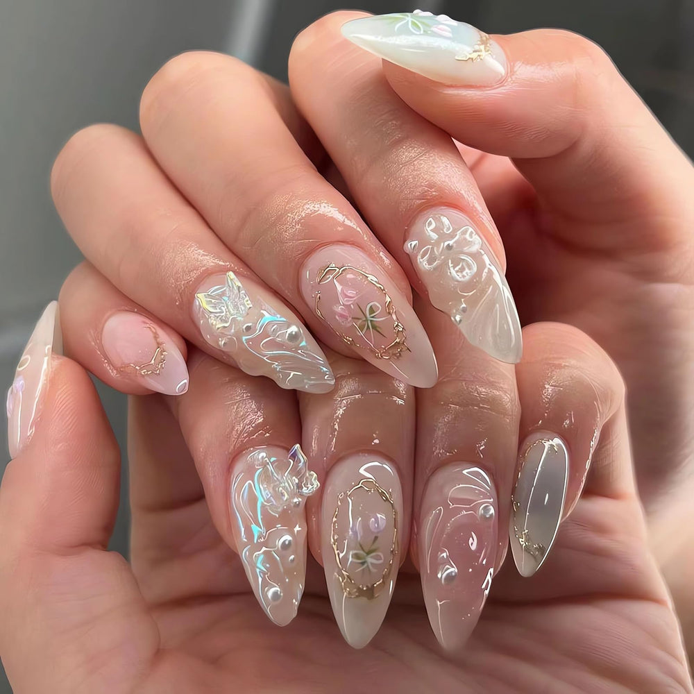 LPOODDNU 3D nails with charms close-up for vibrant daily glam