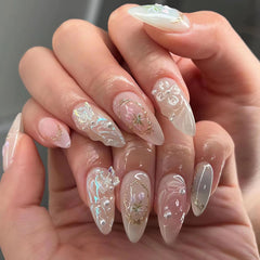 LPOODDNU 3D nails with charms close-up for vibrant daily glam